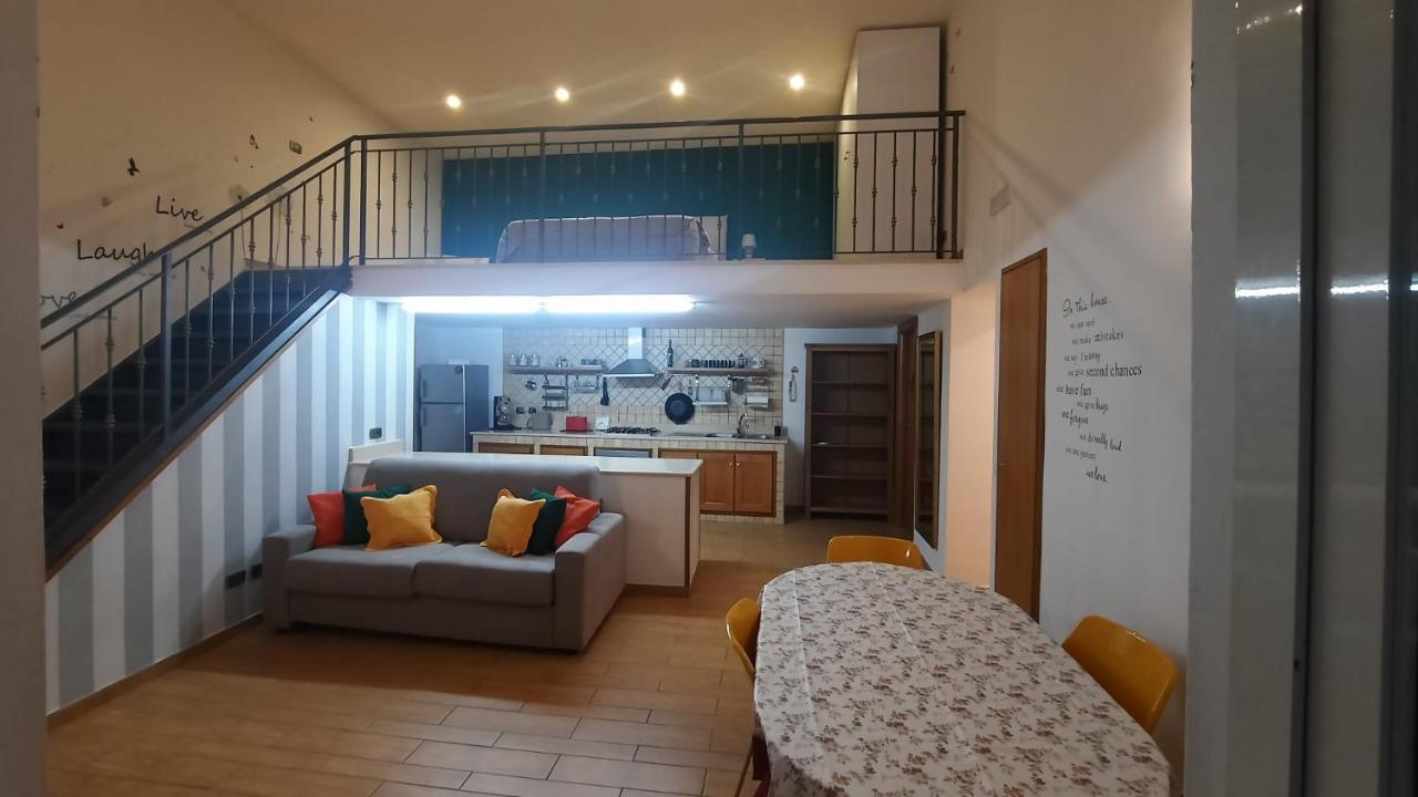 White Home Quartieri Spagnoli Napoli Eksteriør billede