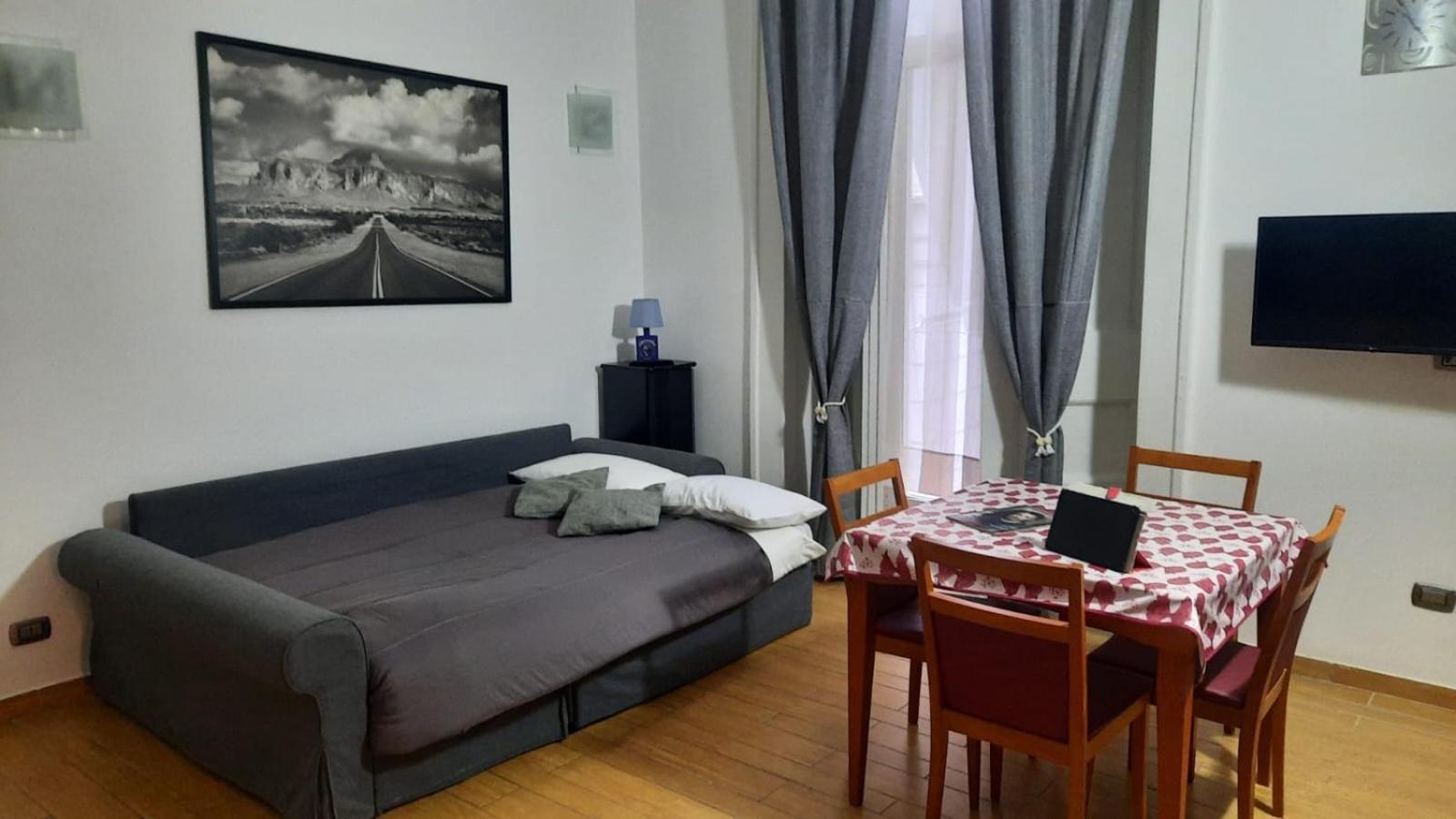 White Home Quartieri Spagnoli Napoli Eksteriør billede