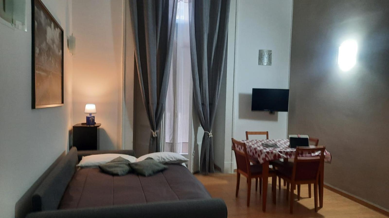White Home Quartieri Spagnoli Napoli Eksteriør billede